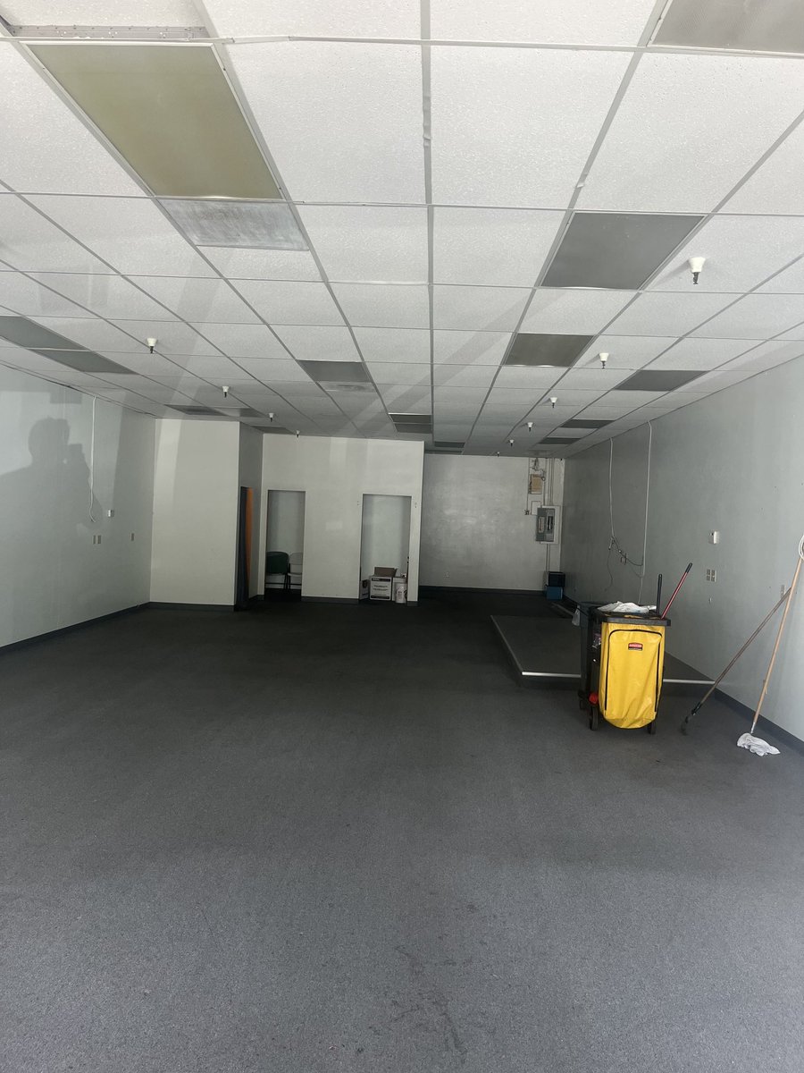 Blank slate about to be transformed into Hollywood Star Salon!
#Hollywood #Hair #FutureLooksBright $AAGC