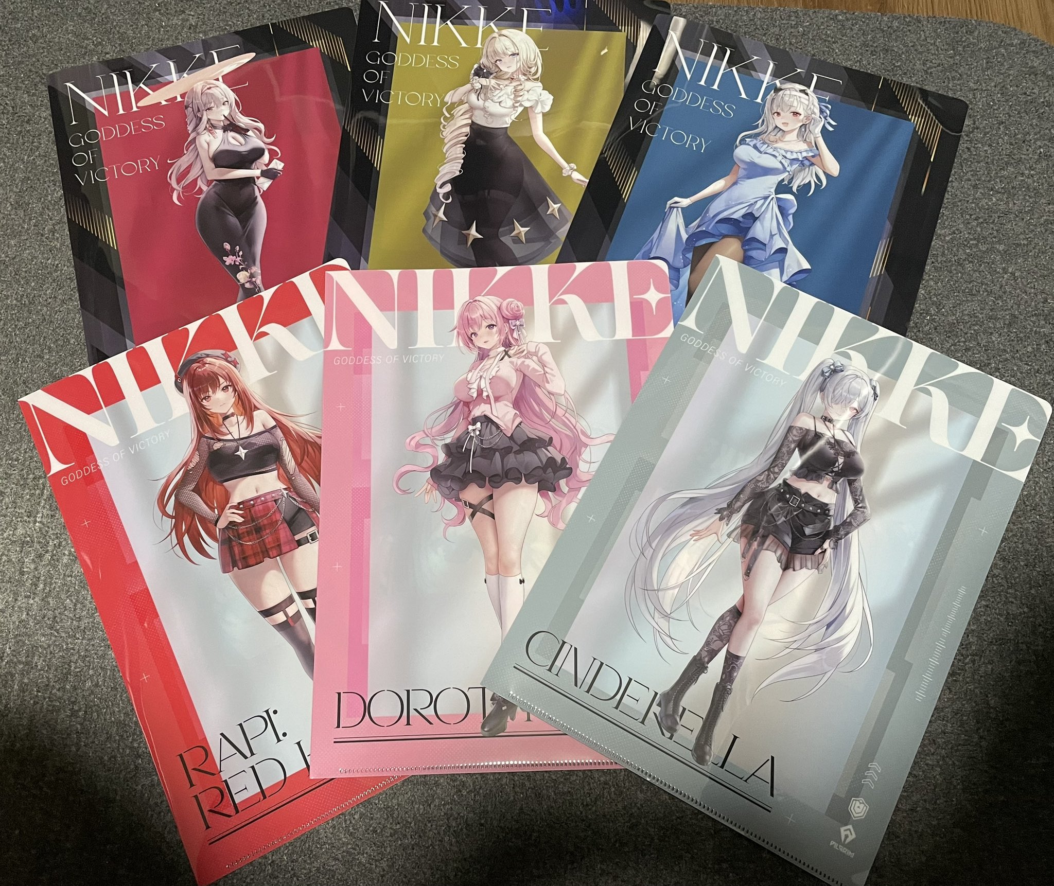 コンビニ限定！のクリアファイル オリジナルクリアファイル｜SEVENTEEN キャンペーン｜ローソン研究所