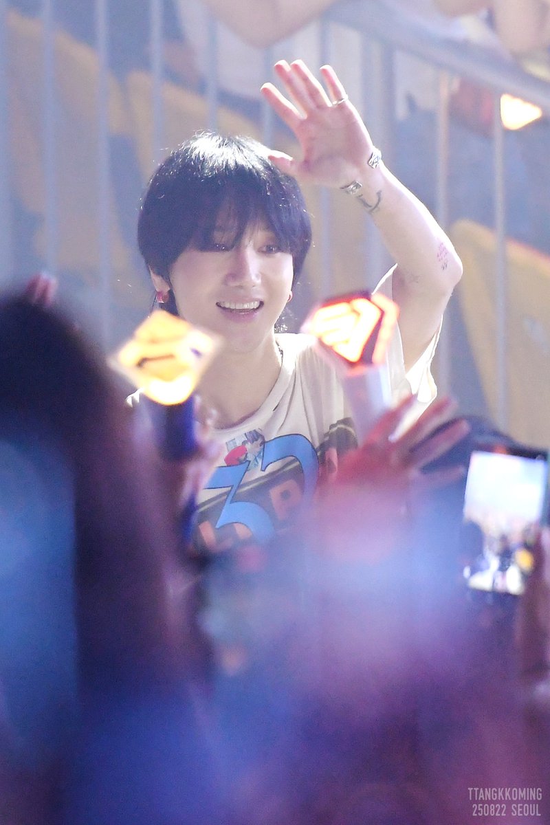 250822 슈퍼쇼10 서울 #예성 #yesung <a href="/shfly3424/">Yesung</a> 🌟