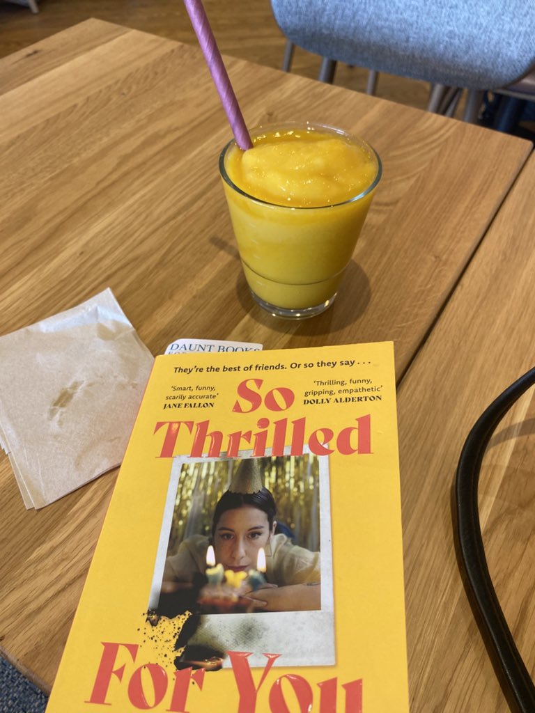 20 mins to myself before my train 🥰