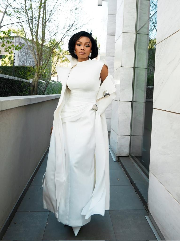 HotTopicsMzansi's tweet photo. Bonang Matheba looking like the Queen she is ❤️ Beautiful. https://t.co/iBSf4QcVQd