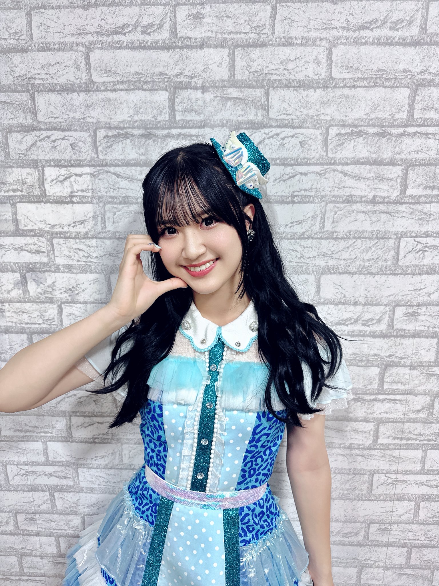 NMB48 2024ライブ写真 芳野心咲直筆サイン入り NMB48 芳野心咲 直筆サイン入り写真 2022年8月 芳野心咲 |