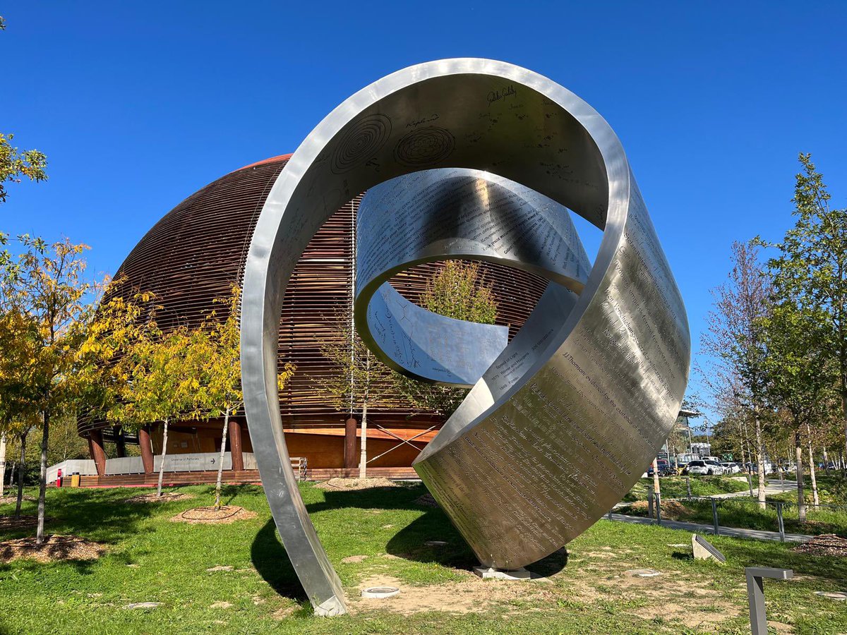 MisionMexOI's tweet image. Felicitamos a la Benemérita Universidad Autónoma de Puebla @BUAPoficial con motivo de su designación por @OQI_at_CERN como sede de un hackathon cuántico en 2026 @QuantumYear2025