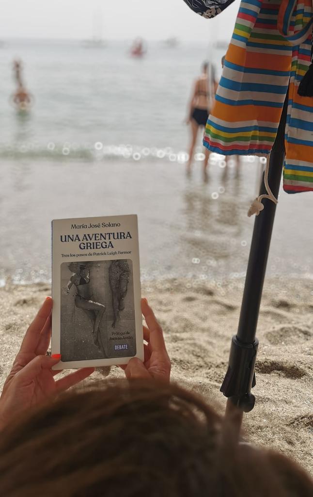RaquelAnVi's tweet photo. @mjsolanofranco este verano he vivido una aventura griega y he conocido a Paddy. He visitado lugares maravillosos y he saboreado platos únicos rodeada de agradables aromas.  Brindo con una copa de retsina por vivir más aventuras. https://t.co/MUOvd4llNj