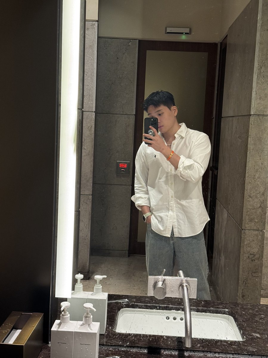 Point__E's tweet image. 창펀이랑 안심스테이크가 일티어 맛있었으