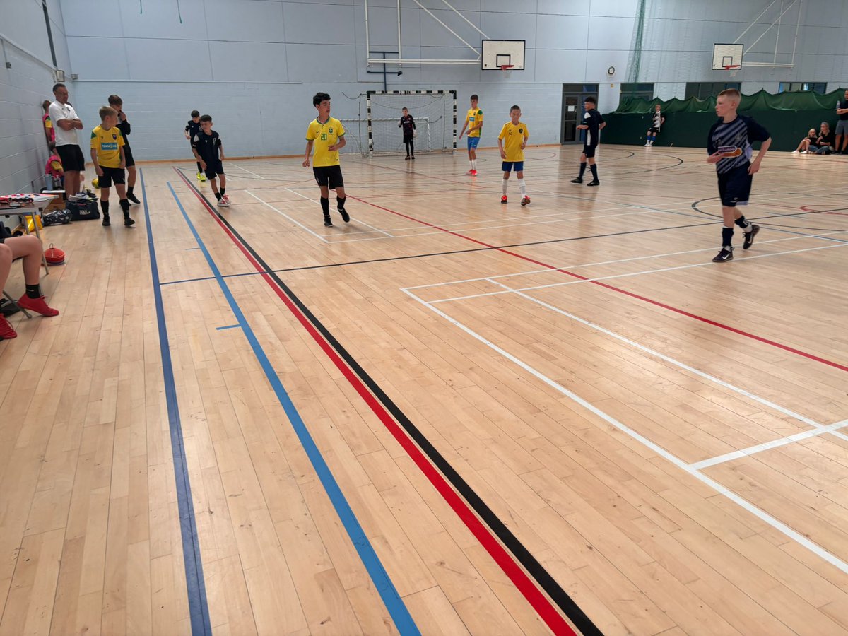 Foot2ball Futsal tweet media