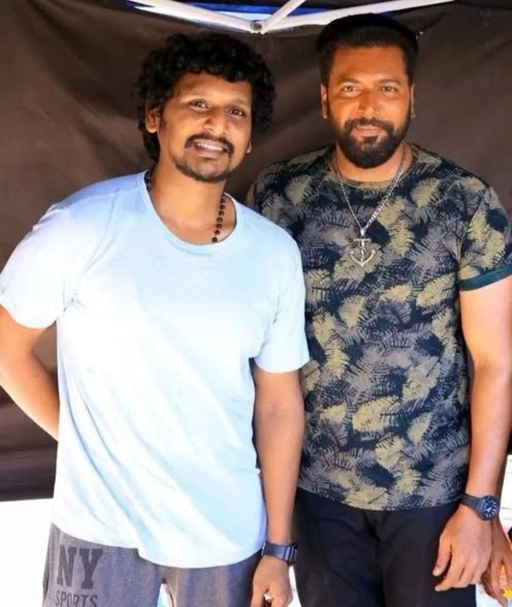 kollycorner's tweet photo. Ipo intha caption oda meaning therinji irukkum ninaikure 😅
Yeah #RaviMohan joined in LCU 💯
Will be featuring in #BENZ , #Kaithi2 & #Vikram3 🔥
LCU IS EXPANDING 💥💥💥 https://t.co/0lsJXwGsh9