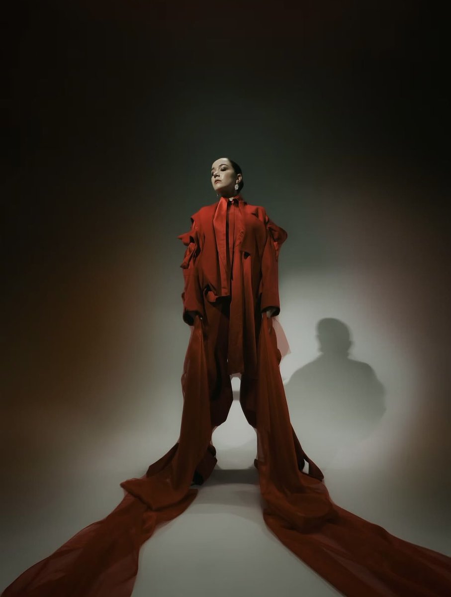 ecelondon's tweet photo. Featured  @VingtSeptMag starring Elizabeth Dulau of Star Wars: Andor. 

#EceLondon #VingtSeptMag #StarWars #ElizabethDulau https://t.co/IrJ1w9BEla