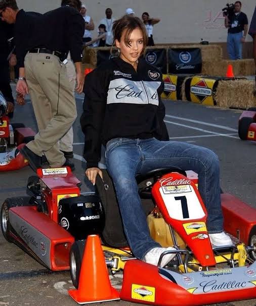 aibbdz's tweet photo. Rolling into 2026 like this, i guess https://t.co/kLqr0wUfS7