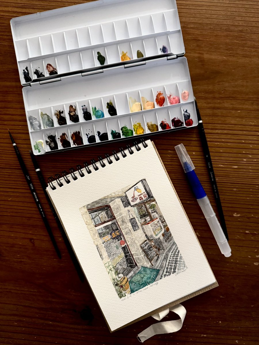 uwatercolor_uwc's tweet photo. 珈琲るーむ森永
和歌山
素敵な外観
watercolor on paper #watercolor #brushpendrawing #holbein #絵 #イラスト #水彩イラスト #ぺんてる #純喫茶コレクション #森永 #和歌山 https://t.co/jIW1RiQfml