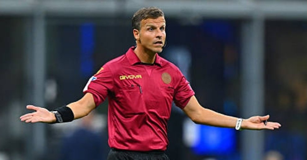 InterOaktree's tweet image. 🤢È facile lamentarsi di un arbitro quando perdi, io lo faccio oggi dopo #InterTorino

🟥 #Lapenna arbitraggio stile calciopoli a #SanSiro falli a favore #inter dati al #toro

🤡Chiaro messaggio da Napoli - Juventus - Milan anche questo anno dovremmo combattere contro il sistema