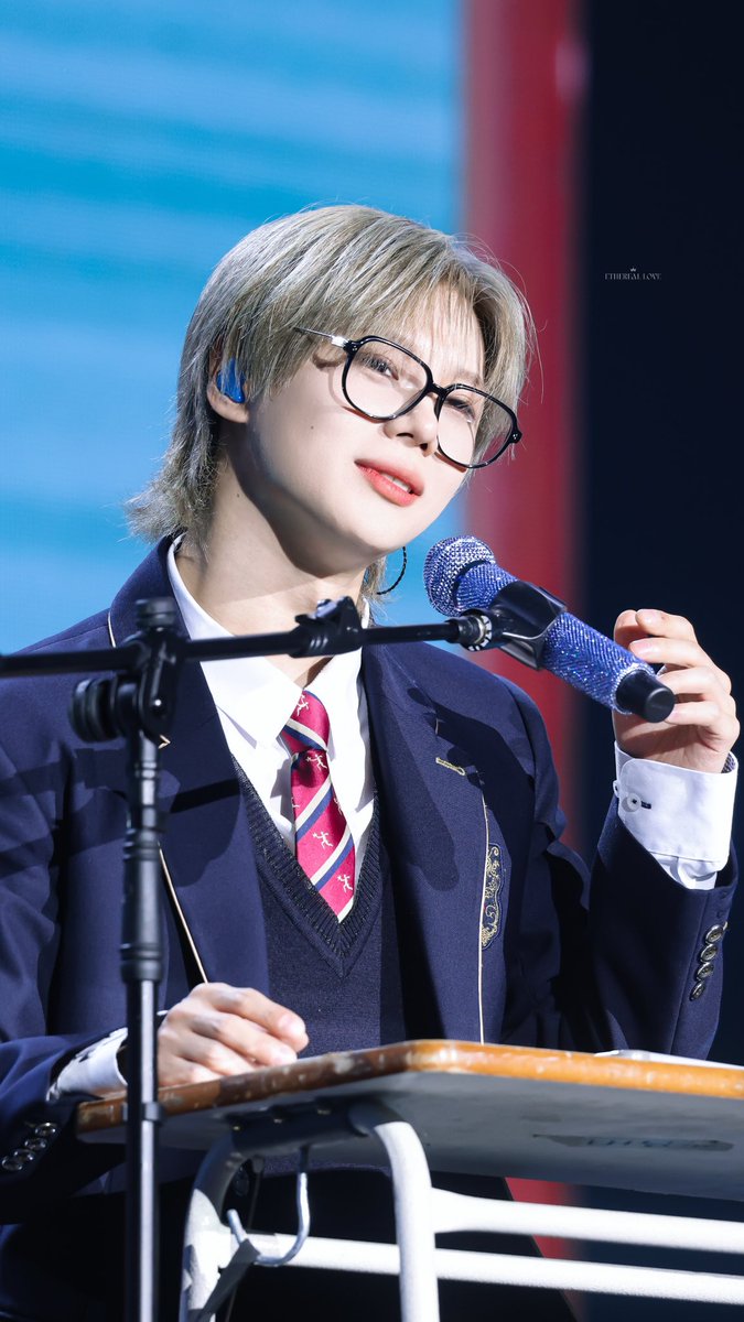 Ethereal_718's tweet photo. 250817  TAEMIN FANMEETING [CLASS-MATE] 

💙💙🫶🏻🫶🏻
#태민 #TAEMIN #テミン #泰民  
#태민팬미팅 #CLASS_MATE https://t.co/5csz2Zyivy