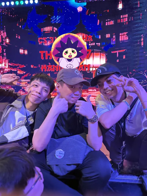 SonicFiringZ (@sonicfiringz) on Twitter photo Trying to end my vietnam meetup posts but it doesnt seem like its gonna end anytime soon.....
Here's to the PH Chog maxi trio! <a href="/CommanderJiro/">JIRO.nad ⌘</a> <a href="/VanosWais/">Orth VanosWais 🚀</a> and <a href="/RhepNFT/">Pher</a>!
Other den Jiro whom i met in Malaysia already, this is the first time i met orth and pher and damn they have Trying to end my vietnam meetup posts but it doesnt seem like its gonna end anytime soon.....
Here's to the PH Chog maxi trio! <a href="/CommanderJiro/">JIRO.nad ⌘</a> <a href="/VanosWais/">Orth VanosWais 🚀</a> and <a href="/RhepNFT/">Pher</a>!
Other den Jiro whom i met in Malaysia already, this is the first time i met orth and pher and damn they have