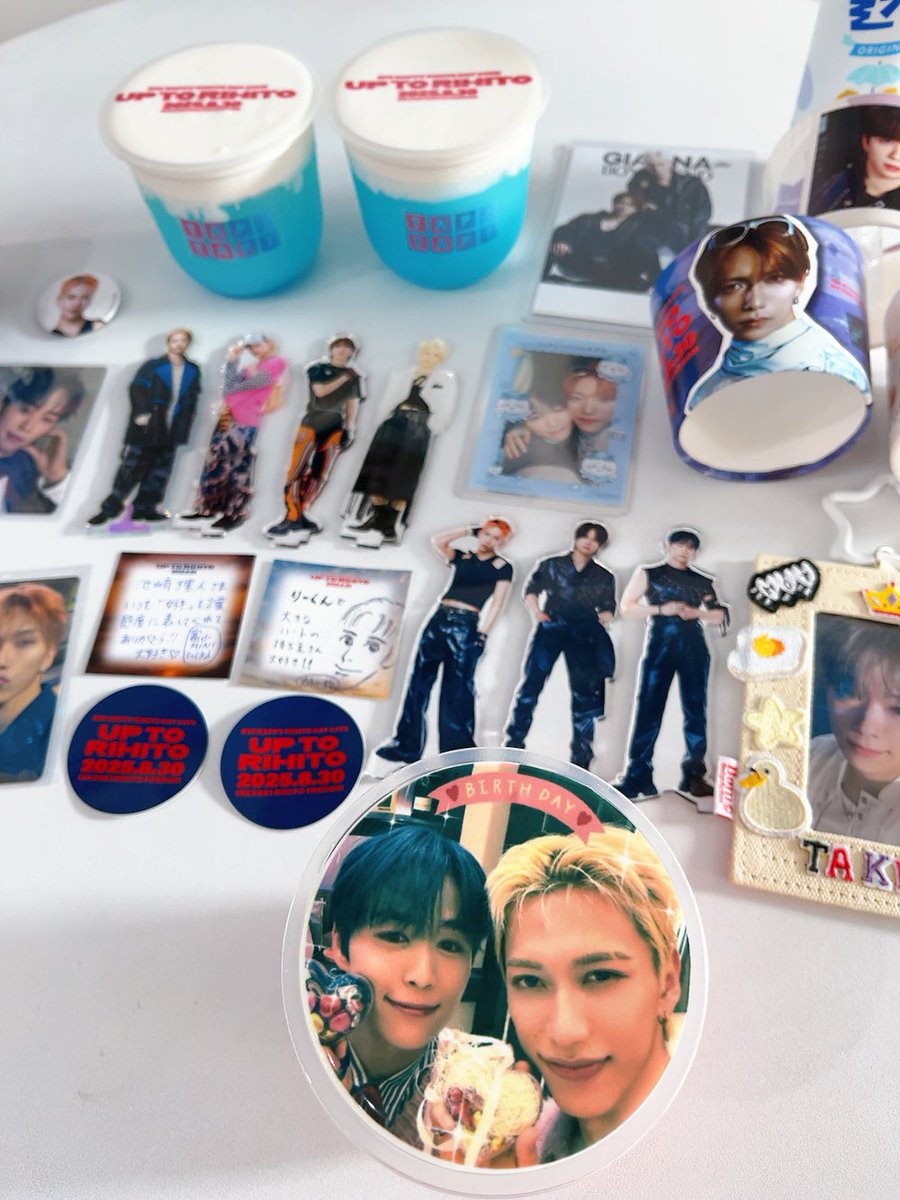 dorarevoini0303's tweet image. りーくんバースデーイベント！入口にドドーンと！！迫力！素敵なりーくん写真達に釘付けです。メッセージも書かせていただきました！この想いりーくんに届いてー💙
#TAPITAPI富山(@TAPITAPI_TOYAMA)
#こっちで見える星はりーくん
#BIGHAPPYRIHITODAY2025
#池﨑理人 @IkezakiRihitoBD