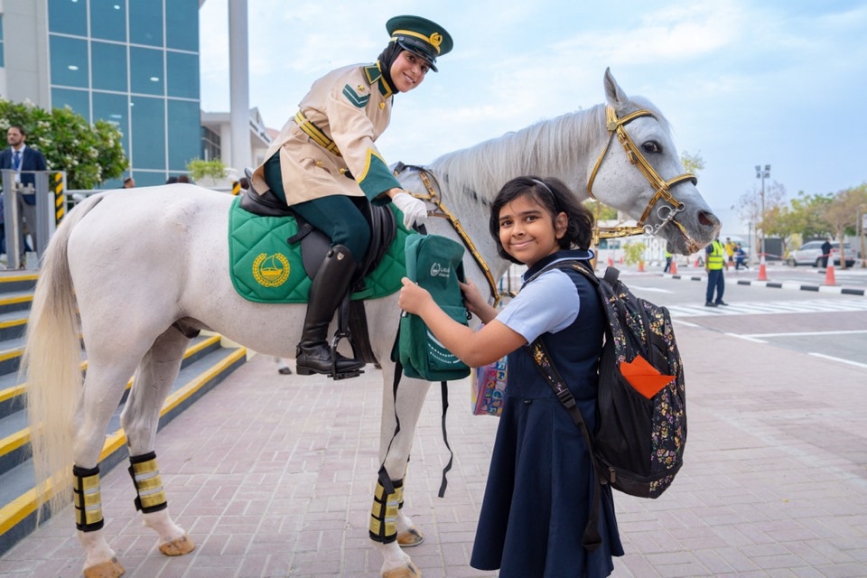 DubaiPoliceHQ's tweet image. #News | Dubai Police Station Directors connect with Students and Faculty Members

Details:
dphq.ae/6018uHRy

#SchoolSecurity 
#NewAcademicYear