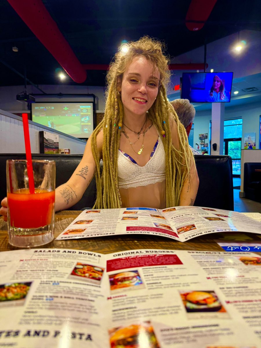 scriptxxx8's tweet image. Come have fun with us 😈