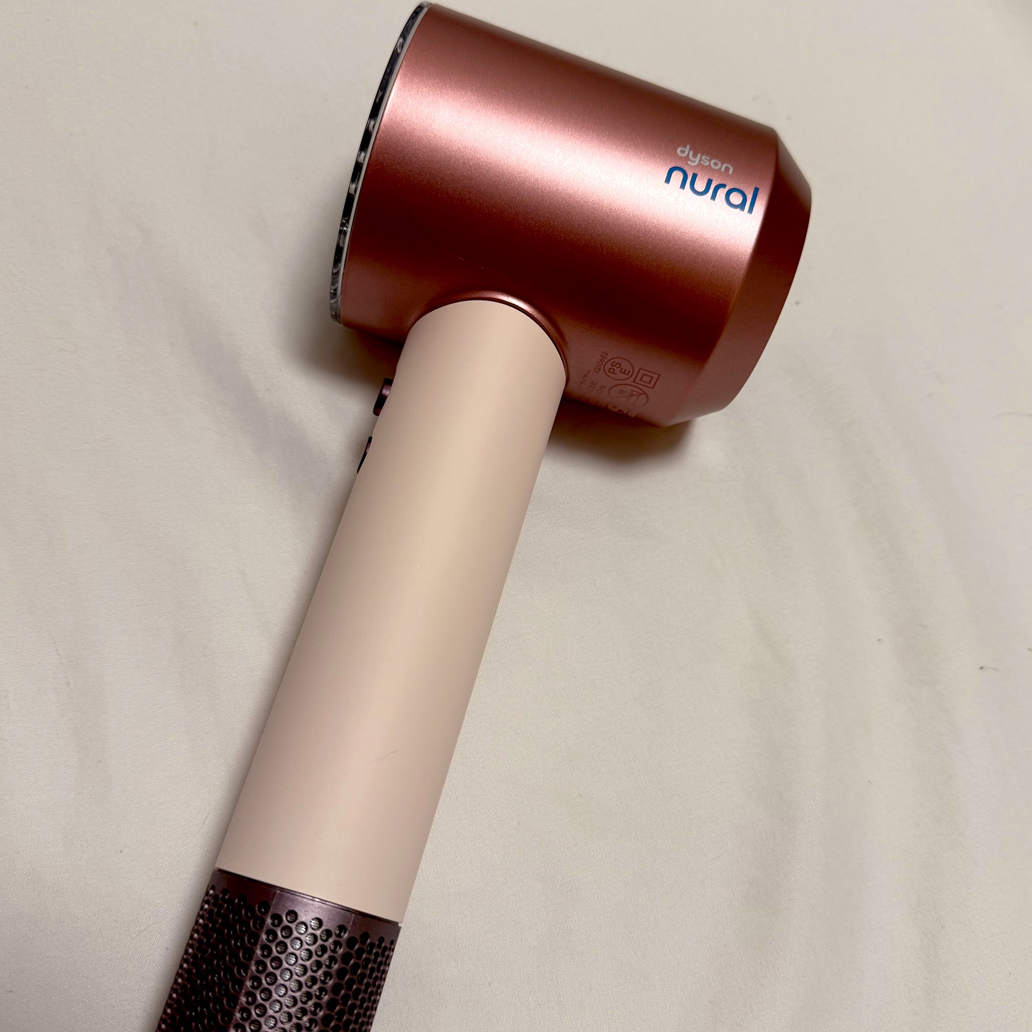 しぃちゃん☺︎ ⭐︎ダイソン dysonV10fluffySV12 ダイソン Dyson V8 Slim Fluffy Extra SV10KEXTBU 1台 - アスクル