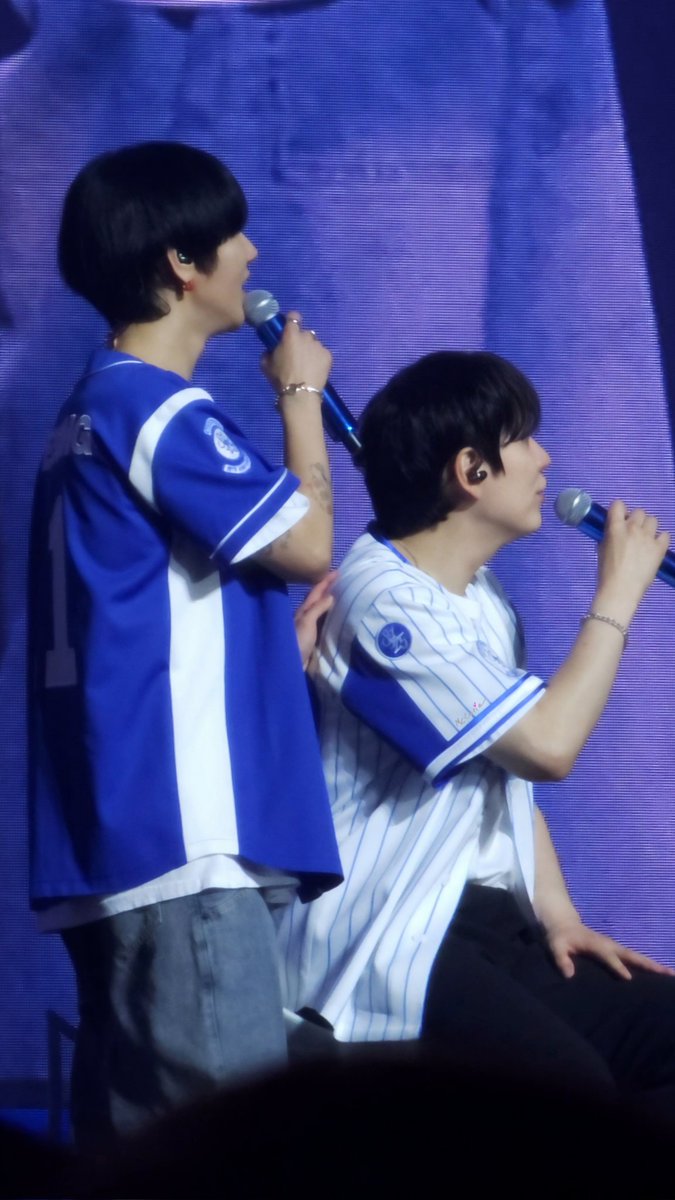 20250824 Super Junior 20th Anniversary Tour
SS10 in Seoul Day 3

Kyusung in sync😉