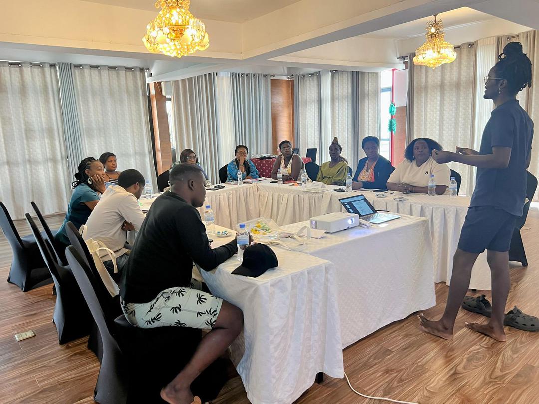 HodsasC's tweet photo. Participation of @HodsasC in the @AfricaSexWork session on exploring the principles of ABCD (Asset-Based Community Development) in Africa, Kigali 24 to 26, August 2025. Thanks @GlobalSexWork @redumbrellafund #SexWorkersRights #CommunityStrength #ASWA #Aidsfonds_intl https://t.co/YEOW0o63yY