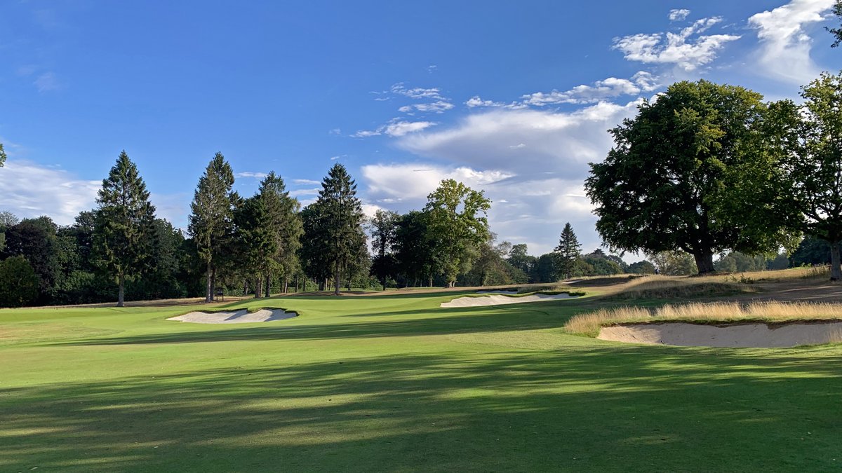 There are benefits to teeing off at 7:48... today it was the amazing sky at Tandridge, where the greens are already back to excellent following Summer maintenance week