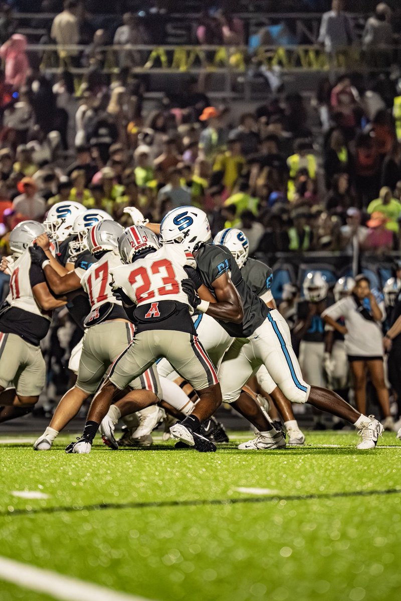 SKG_Football's tweet photo. 📸 from our game against Archer, this week we take the show on the road across I-85 to Mountain View! See you all there! #DevotionOverEmotion 🐆 @CoachTonyLotti @SKG_Athletics https://t.co/lfh2Ahcy9F