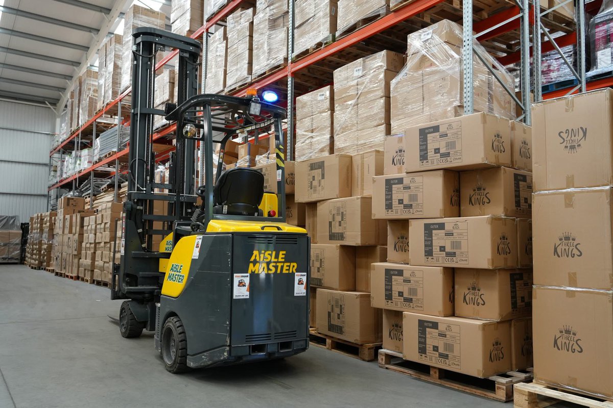 MaironFreightUK's tweet image. The bank holiday break is over, and we’re back in action! Let’s keep things moving at Mairon Freight! 📦 #MaironFreightUK #GlobalLogisticsPartner #FreightManagement