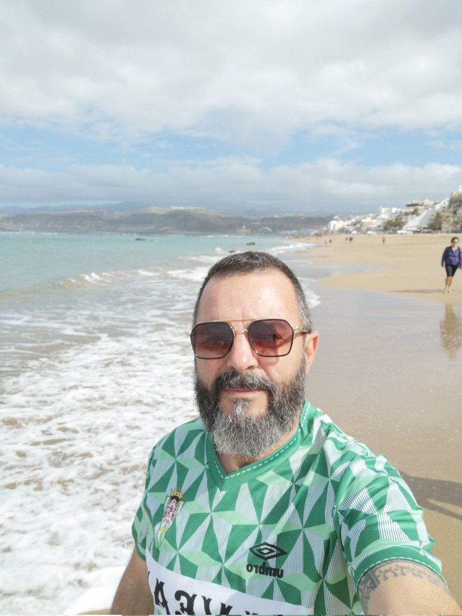 losargotes's tweet photo. Desde las palmas hoy más qué nunca!...te quiero córdoba!@CordobaCF_ofi https://t.co/XguzGNcVFk