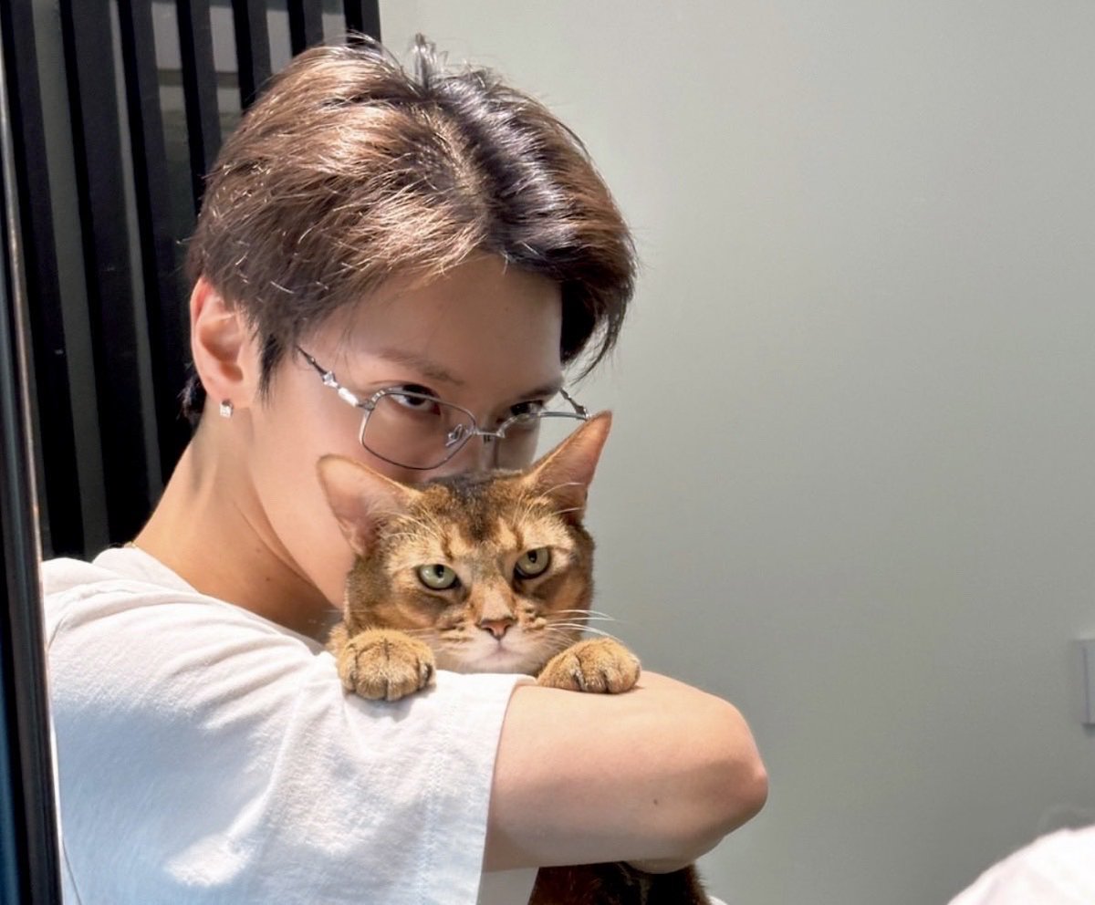 💌 from TENNIE LOVELOVE

“We are cool kids

250826 | 6:01PM KST