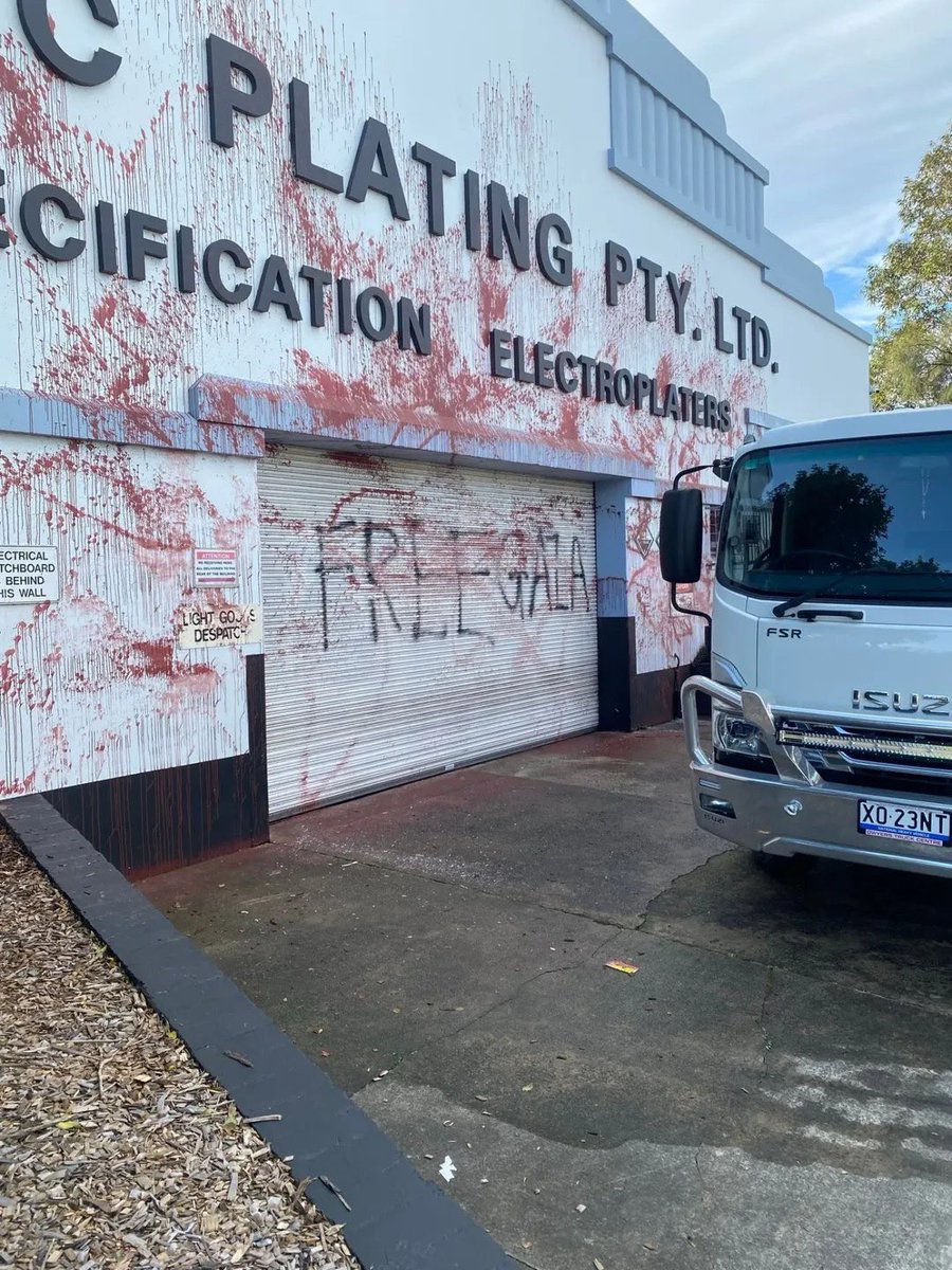 Last night, a group of Palestinian liberation activists damaged SEC Plating, in Sydney, potentially rendering the factory out of service due to critical damage to key components of its infrastructure. Activists decorated the facade of the building with messages: LONG LIVE THE