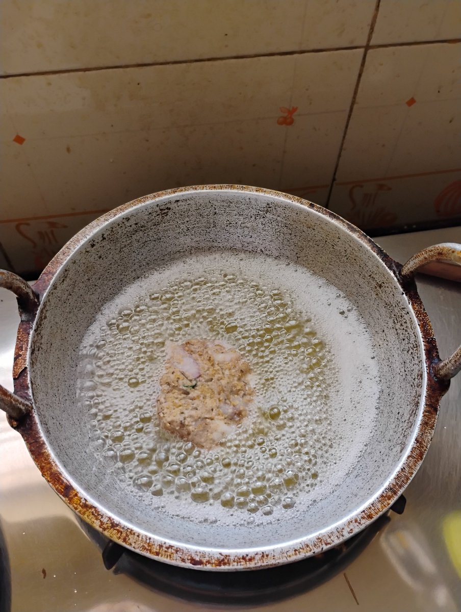 vincimax's tweet photo. Vazhaipoo rava fry thogoli 😀🧿❤️🌹🙏😊 #MeshuCooks https://t.co/S0wn0sdKQP