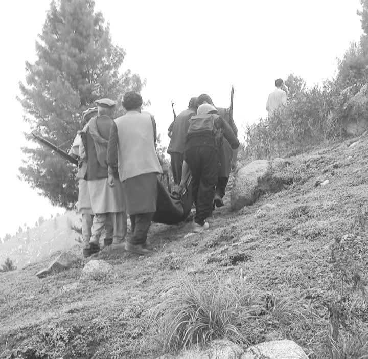 IntelWatchdog's tweet photo. Dir Upper: After a clash in Hatan Dara Bagh mountains, police with locals recovered the body of another TTP commander, Sajid — a key step towards lasting peace.
#DirUpper https://t.co/UH1eFCxwVT