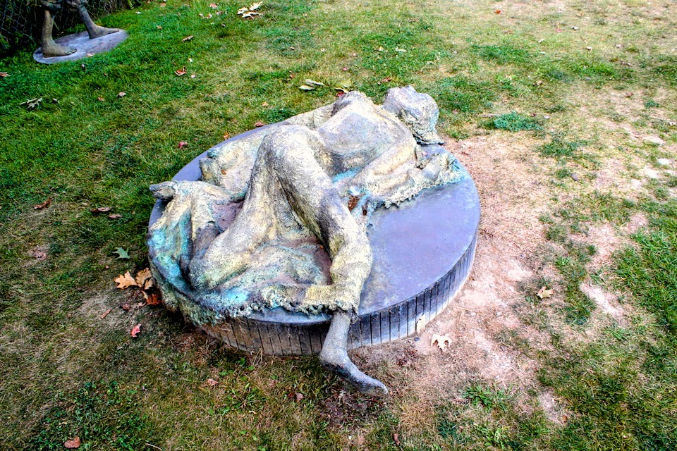 If you ever happen to look at the grassy lot behind the Canada Malting Company in Toronto, Canada, you'll find Ireland Park, which contains these gaunt statues depicting Irish immigrants' first arrival in Toronto. A haunting sight indeed!