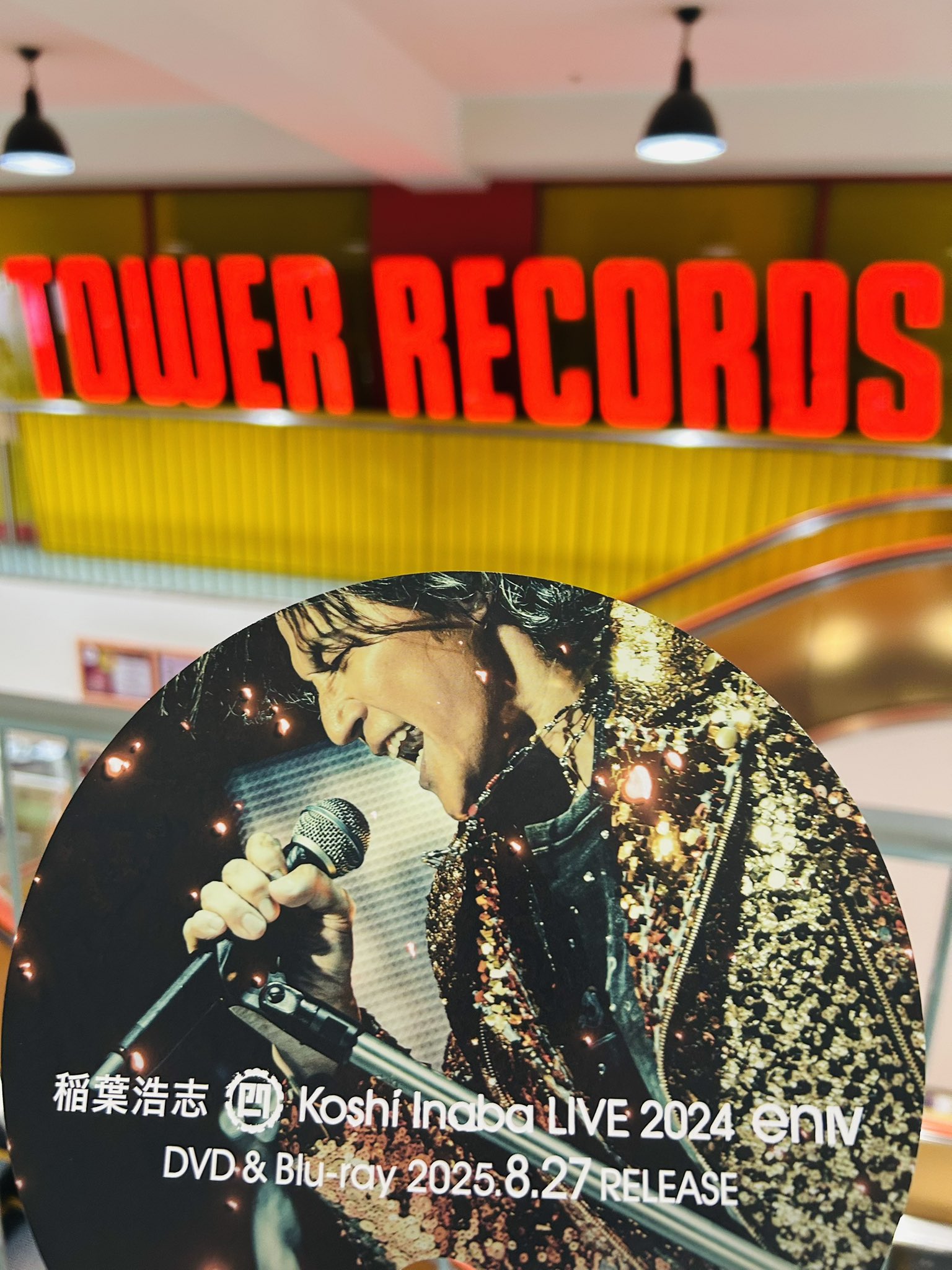 ✨『額縁付き』✨ 稲葉浩志 〜enIV〜✨ 『直筆サイ ン色紙』✨おまけ付き❣️✨ enⅣ うちわ 稲葉浩志 Koshi Inaba LIVE 2024 〜enⅣ〜 - メルカリ