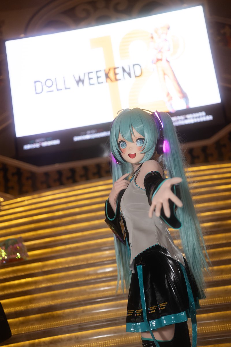 這個皇宮般的大廳真的超級美

📷: <a href="/h0nm4m31k0/">H0nm4M31k0</a> 
#着ぐるみ #kigurumi #初音ミク #初音ミクkig  #hatsunemiku #hkkiger #kiger #vocaloid #はつねミク #ボーカロイド #初音ミクこうしき #初音ミク公式 #初音公式服 #DW12 #DW #dollweekend #doll_weekend