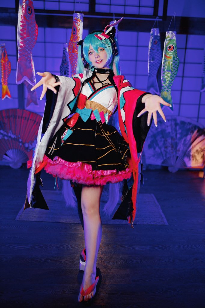 ここ二日間ミクコスの写真を載せてなかったけど、今からちゃんと載せるね〜！

🥁

マジカルミライ2020！🎆🌨️

#毎日ミク831