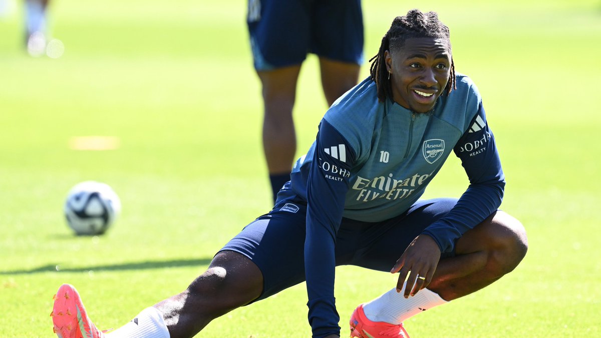 ArsenalRwanda's tweet photo. Welcome again 😊 🏠 

Eberechi Eze at Sobha Realty  Training Centre 🥳🙌 https://t.co/NbfB2decds