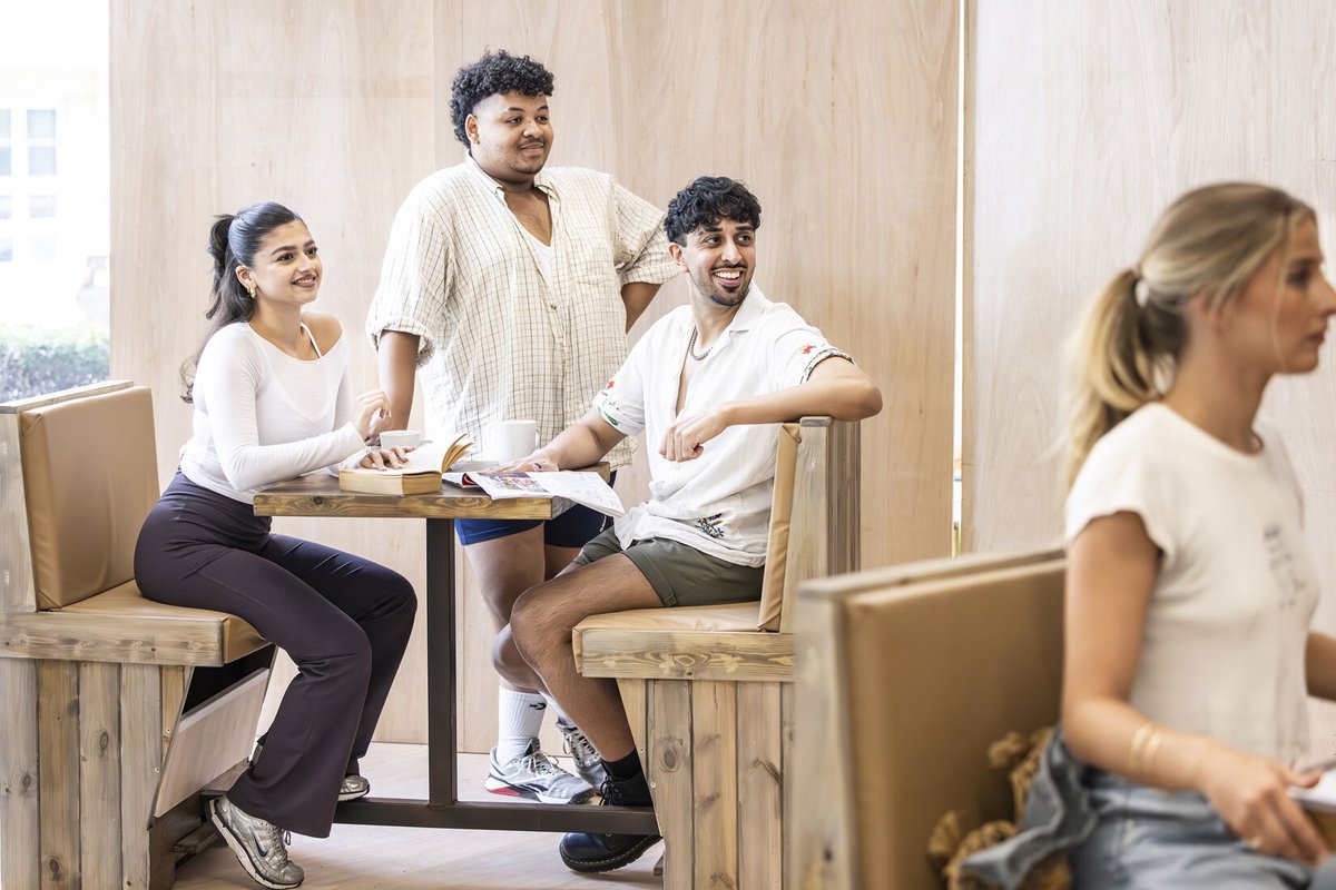 soundsandstage's tweet photo. Rehearsal Images - 50 First Dates; The Musical - The Other Palace

📷  @peachyraith

@50firstdatesmusical @theotherpalace 

#50FirstDatesMusical #TheOtherPalace #RehearsalImages #TheaterLife #MusicalTheatre #StageProduction #BehindTheScenes #LondonTheatre #LivePerformance #Theat https://t.co/DKLrTs8hDz