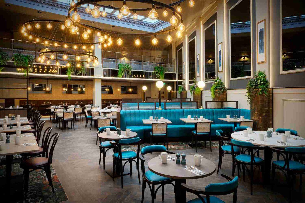 ✨ Featured Venue of the Week ✨
Stay steps from Tower Bridge at Leonardo Royal Hotel London City with luxury rooms, spa, pool, dining &amp; 12 event suites in the heart of the capital.
Find out more: bit.ly/41Yogs7
#LondonVenues #EventProfs #BusinessTravel #TowerBridge