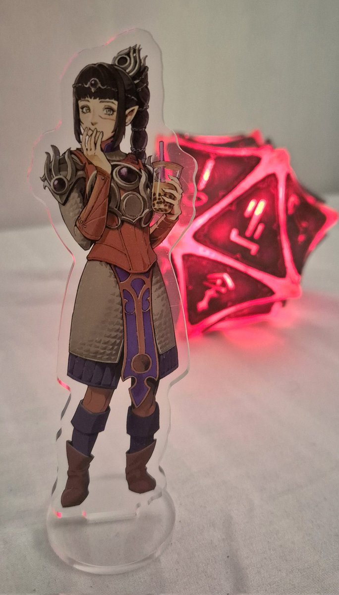 furan_tic's tweet photo. My #BaldursGate3 collection grows! 🖤

I got this lovely #Shadowheart acrylic standee from my @ActFour_GYP ticket inclusion 🥰

(1/2) https://t.co/OXnsGMDQju