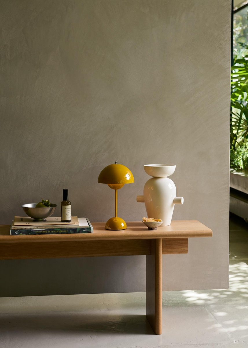 trithouse's tweet image. Introducing &amp;amp;Tradition @andtradition, where timeless design meets modern living. The VP9 lamp mirrors the iconic Flowerpot table lamp in a more petite, portable form.