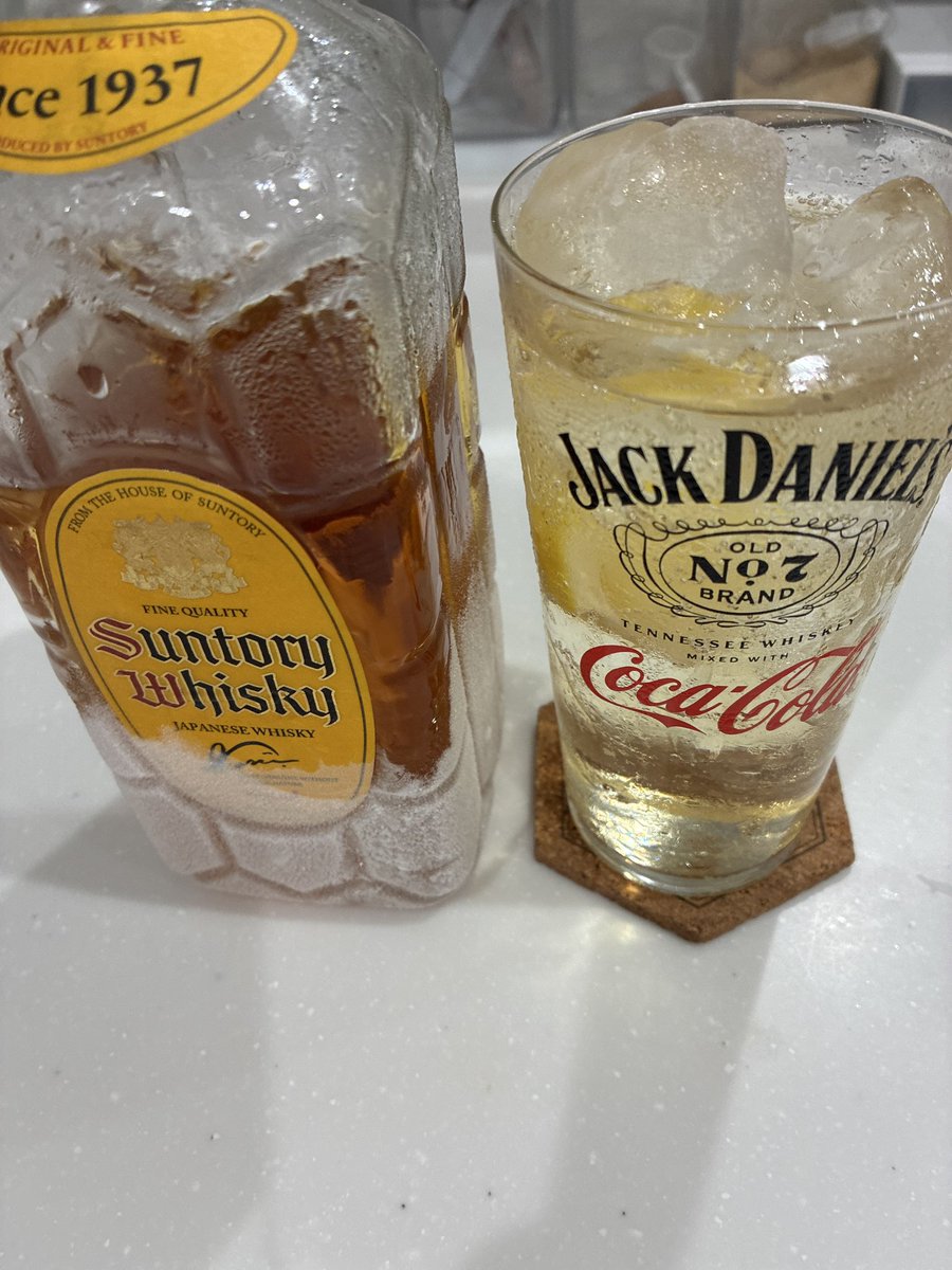 haruharuHB's tweet photo. 皿洗いしながら角ハイ🍺
みなさまお疲れ様でした🍺
#Ｘ晩酌部 #角ハイボール https://t.co/z9o1X1adh1