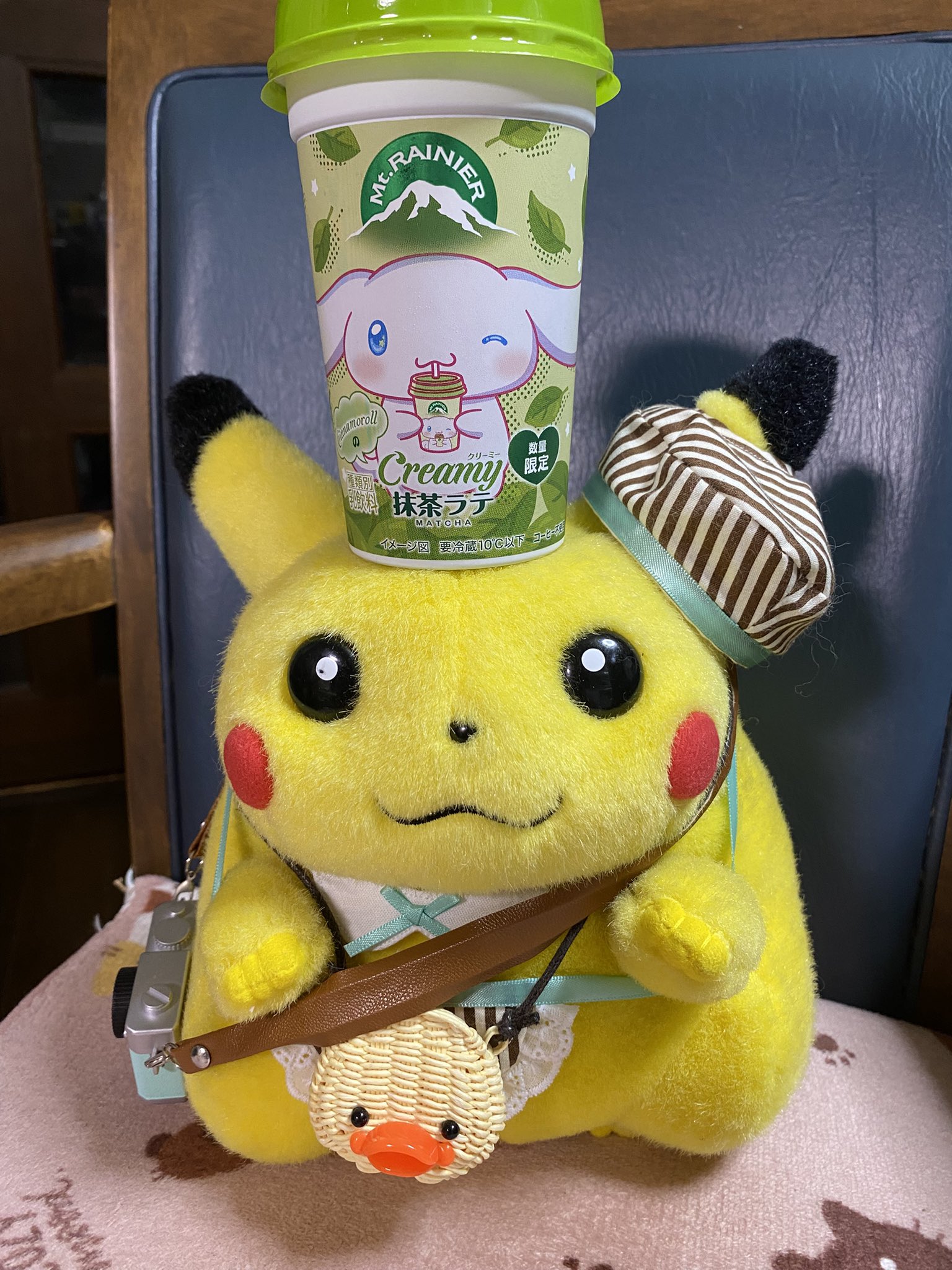 初期ピカチュウ　ハンドメイド（ヘタが濃いーめ） 初期ピカチュウ ハンドメイド（トマト）ヘタ濃いめ - メルカリ
