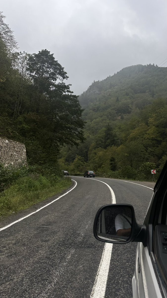 Hafif yağmur eşliğinde yapılan yolculuklar..