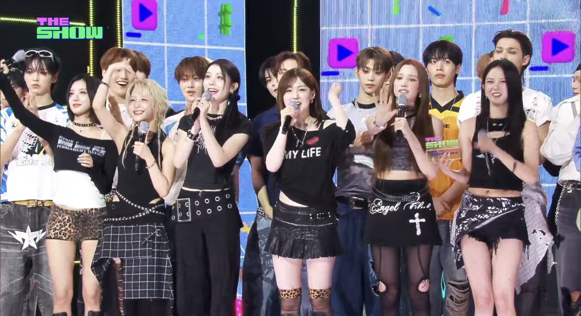 keitadj3's tweet photo. #Kep1er THE SHOW 1位🎉

チェヒョン
#BUBBLEGUM1stWin 
#Kep1er7thWin https://t.co/pa1FH0m1Po