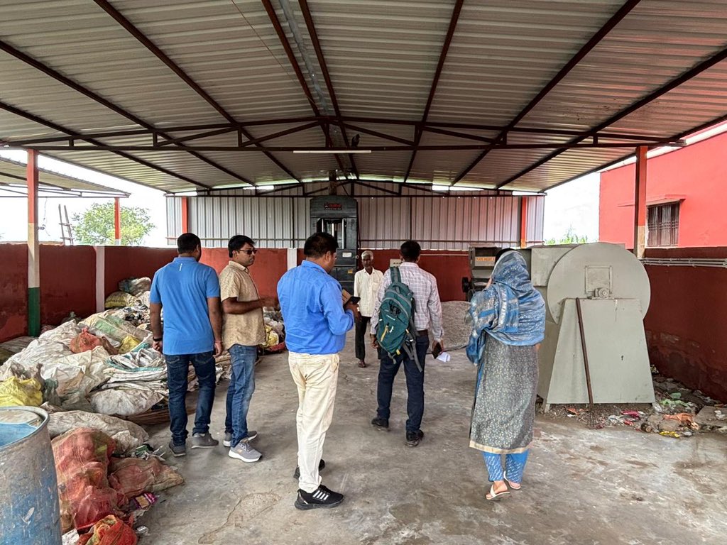 Sarpanch_Rajpur's tweet image. आज ग्राम पंचायत राजपुर PWMU की केंद्रीय स्वच्छ सर्वेक्षण ग्रामीण-2025 द्वारा निरीक्षण 👍
#Recycle #Reuse #Refuse #RuralDevelopment #Plastic