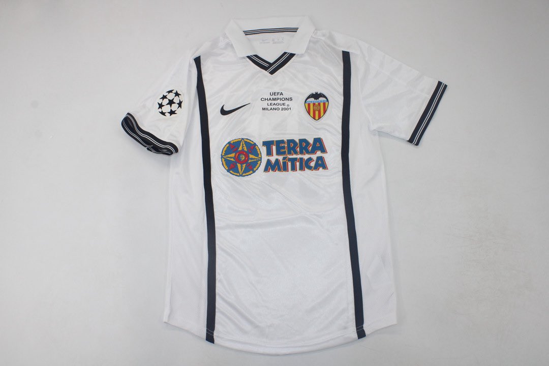 goalgetterskits's tweet photo. Algunas retro del Valencia CF🦇 https://t.co/YZgfjJZJyJ