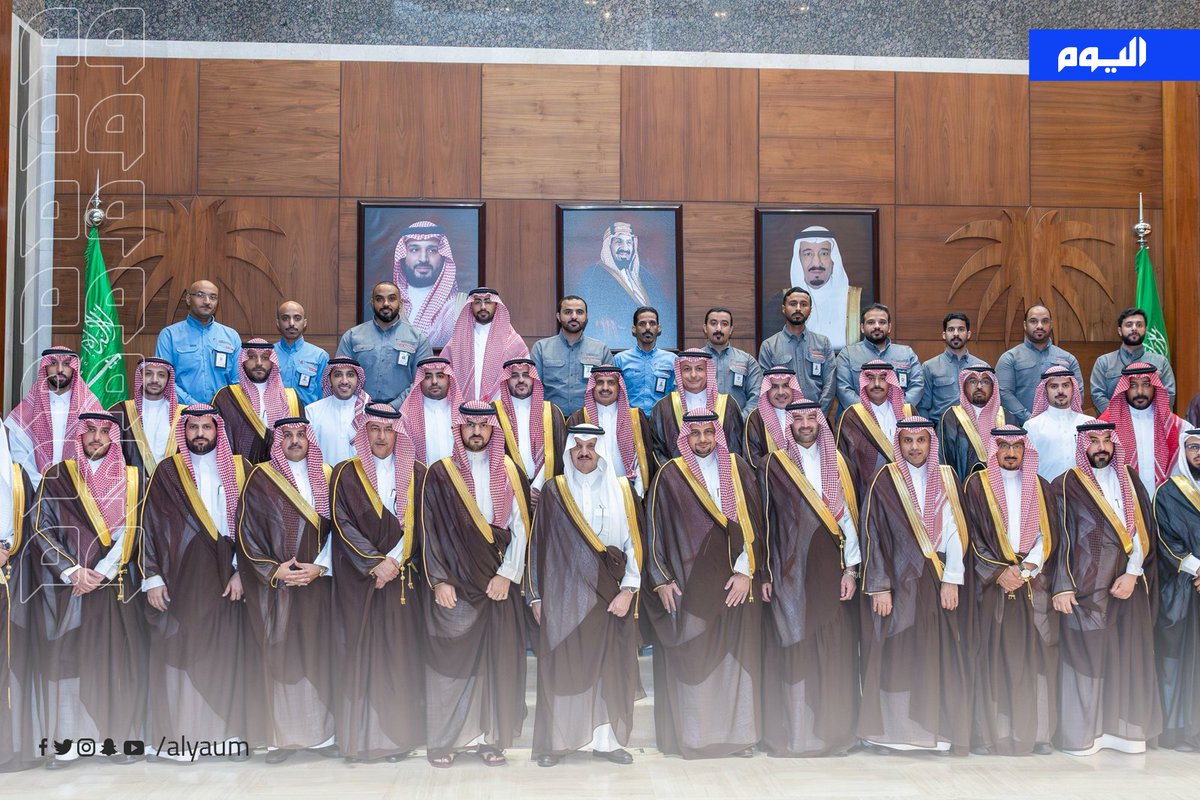 alyaum's tweet photo. #أمير_المنطقة_الشرقية يستقبل منسوبي فرع وزارة الطاقة ويثمن جهودهم في تجويد الخدمات المقدمة للمستفيدين
#اليوم @emara_sharqia
التفاصيل: https://t.co/AJQpZMeyNp https://t.co/2FEhdTthj7