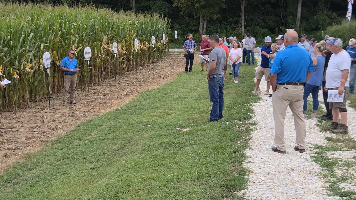Strong message, strong products, strong crowd!
#Thinkburrus