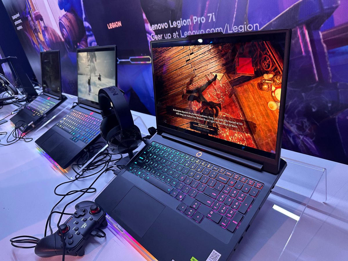 GlassyDev's tweet photo. I tried these glasses and they definitely elevated my gaming experience 👓⚡. @Lenovo_in has put a lot of thought into their Legion series there’s something for everyone. I’m also looking forward to testing out their LOQ series. #lenovolegion https://t.co/YWQGkIpoGr