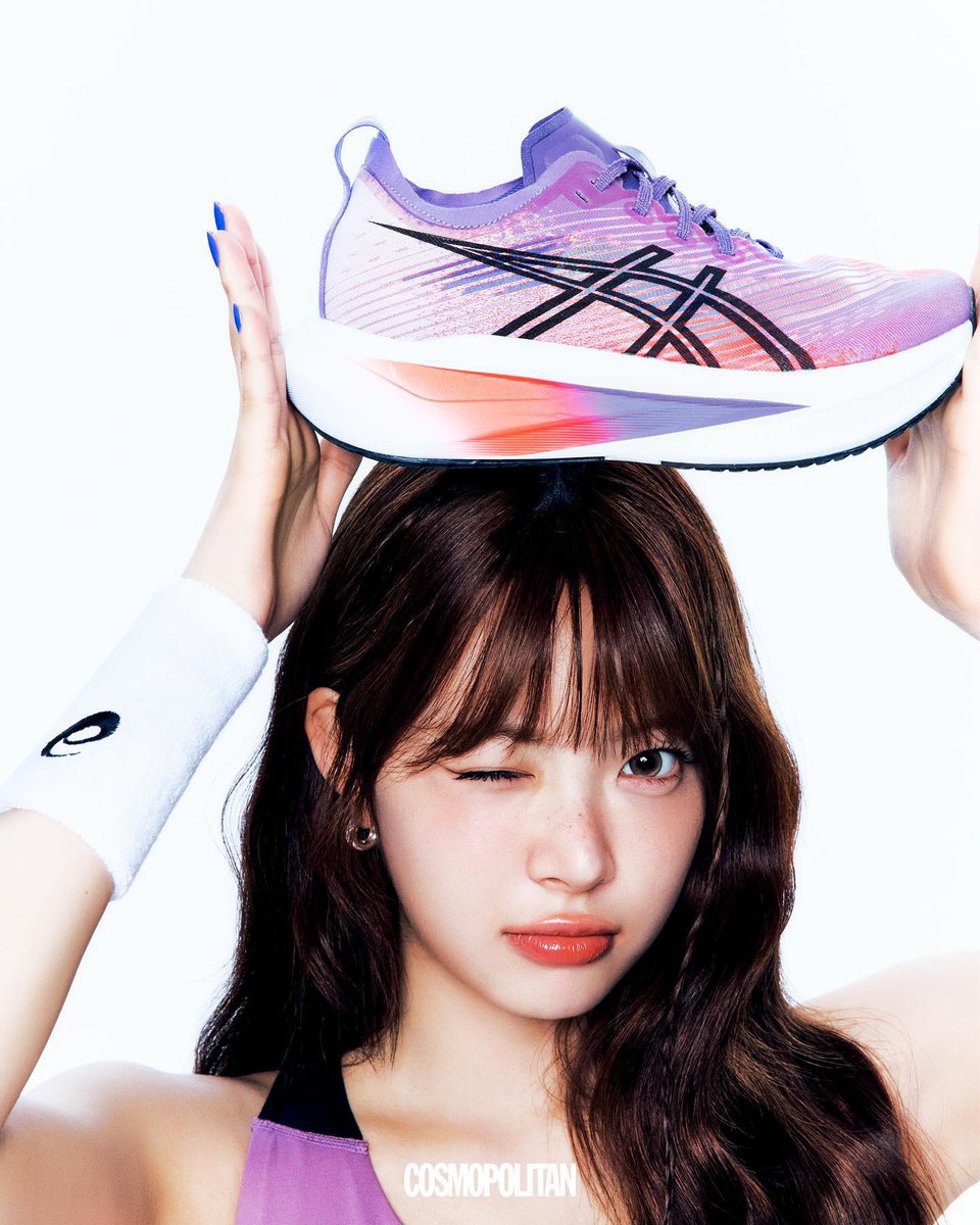 Cosmopolitan Koreaインスタ EUNCHAE×asics スニーカー欲しいなぁ